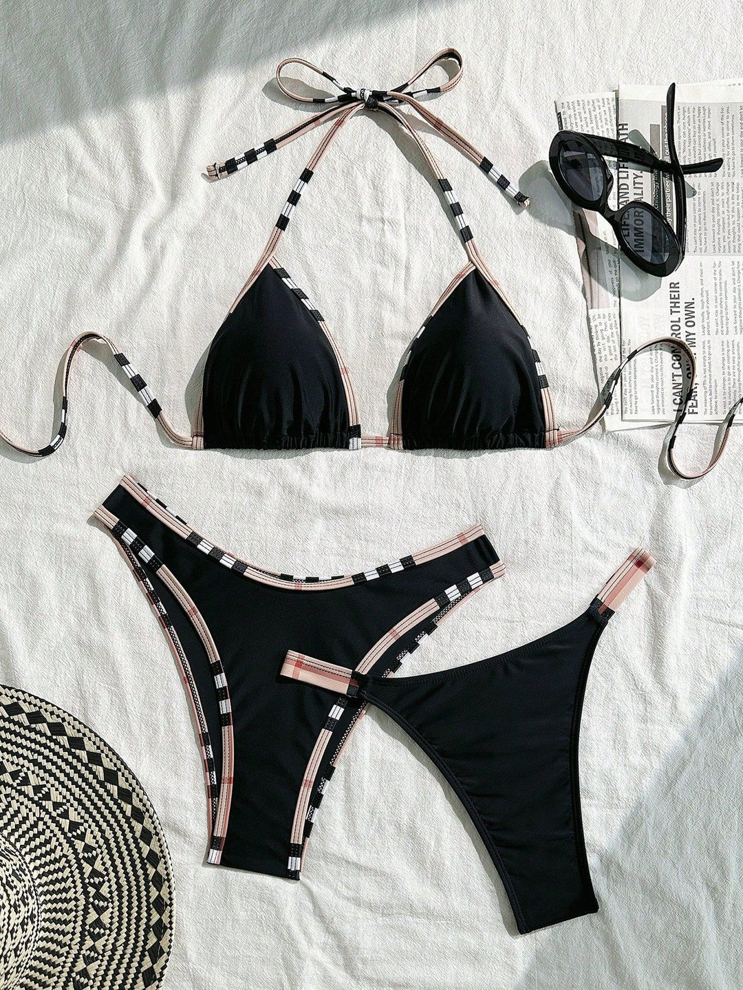 Damen Triangel-Bikini mit Struktur und modischen Akzenten EB