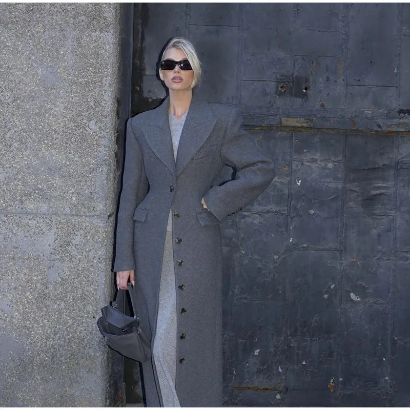 Damen Wollmantel mit eleganter Passform und dekorativen Knopfdetails EB