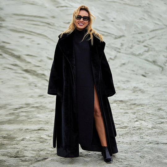 Damen Eleganter, gefütterter Wintermantel mit breitem Revers EB