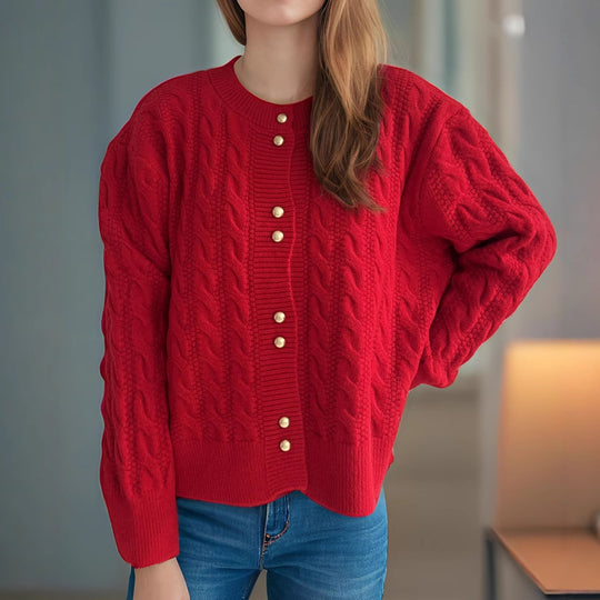 Damen Strickjacke mit eleganter Zopfmusterstruktur und dekorativen Knöpfen EB
