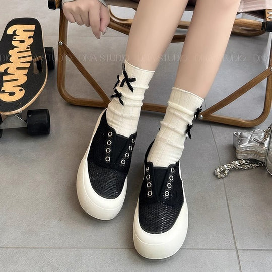 Damen Sportliche Sneakers mit atmungsaktivem Netzmaterial und modischem Plateau EB