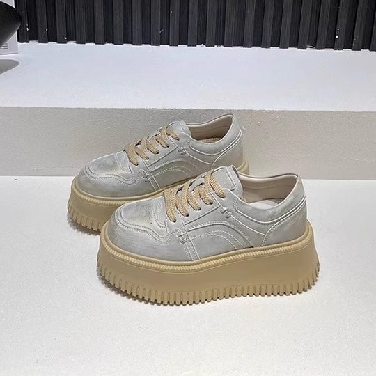 Damen Plateau-Sneaker mit ergonomischer Dämpfung und modischem Design EB