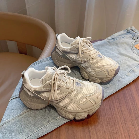 Damen Sportliche Laufschuhe mit atmungsaktiver Netzstruktur und dämpfender Sohle EB