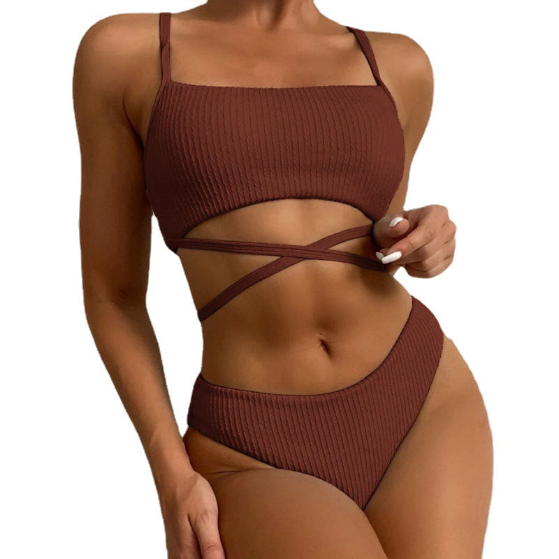 Damen Hochgeschnittener Ripp-Bikini mit Kreuzdetails EB