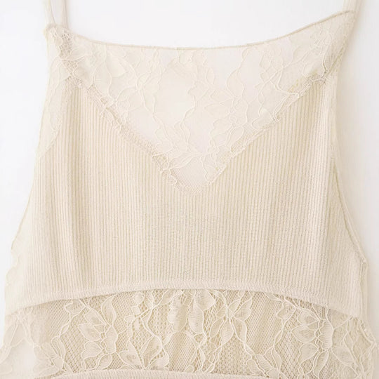 Damen Spitzen-Camisole mit feiner Rippstruktur und verstellbaren Spaghettiträgern EB