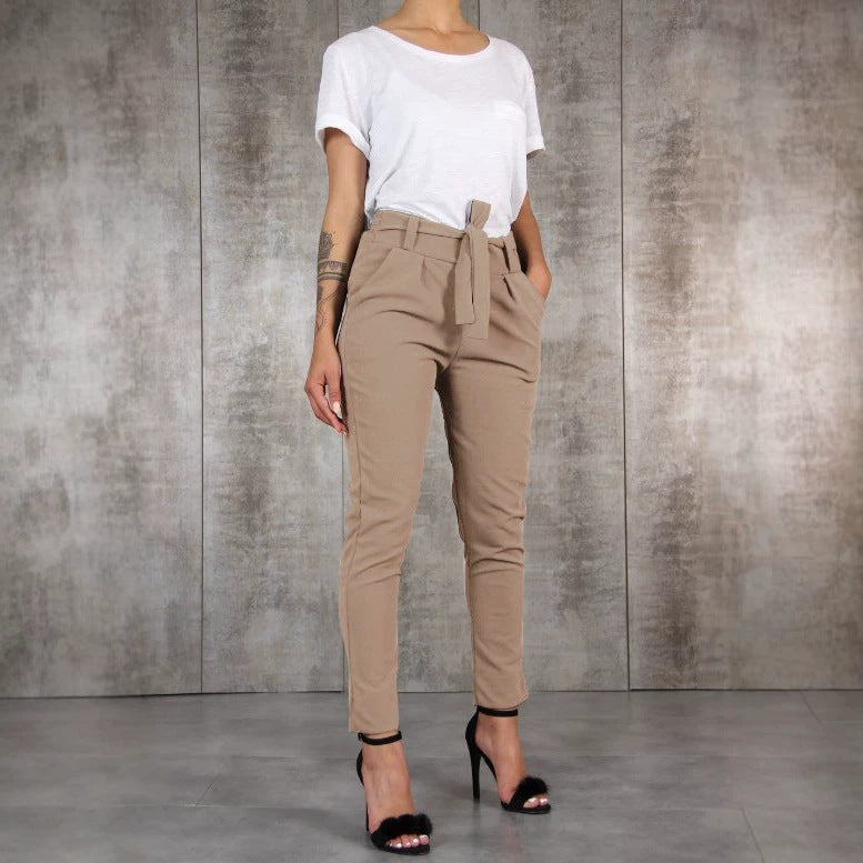 Damen nan taillierte Paperbag-Hose mit Bindegürtel und schmalem Bein EB
