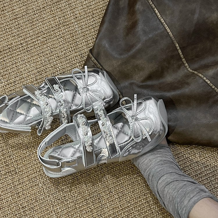 Damen elegante Ballerina-Schuhe mit glänzender Oberfläche und dekorativen Perlen EB
