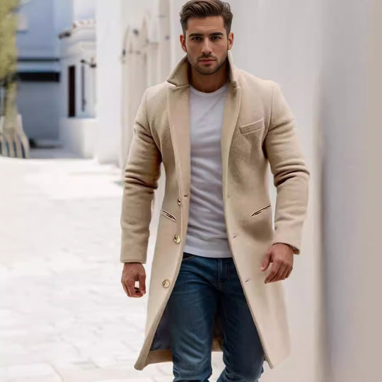Herren eleganter Langmantel mit feinen Knopfdetails und schickem Schnitt EB