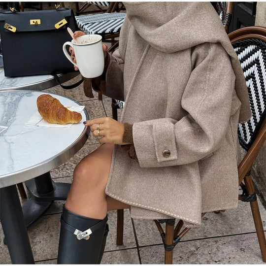 Damen Oversized Wolle-Strickjacke mit praktischer Knopfleiste EB