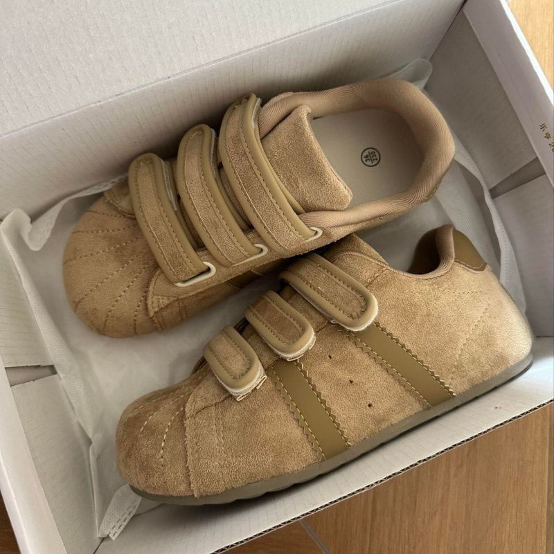 Damen bequeme Klettverschluss-Sneaker aus hochwertigem Wildleder EB