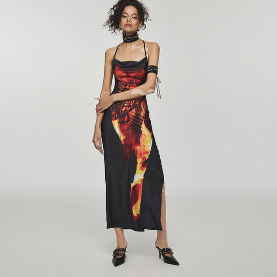Damen Maxikleid mit aufregendem grafischen Feuerdesign und hohem Schlitz EB