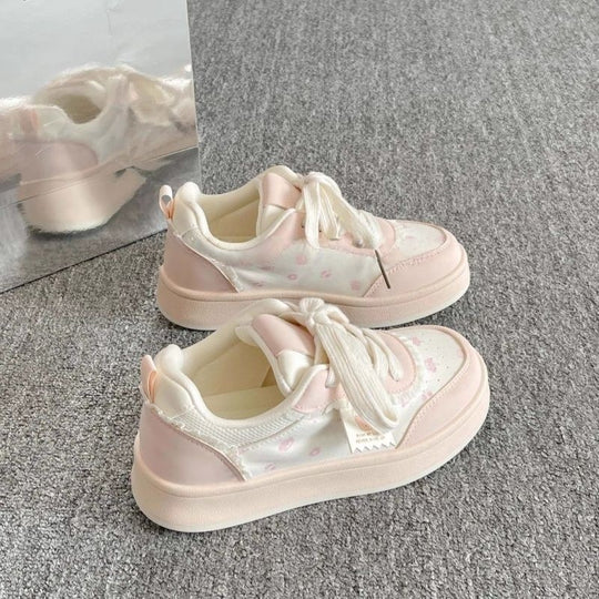 Damen Schnürsneaker mit verspieltem Design und dämpfender Sohle EB