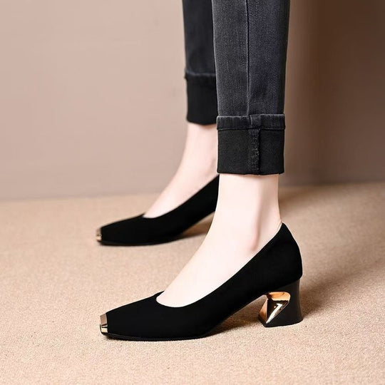 Damen elegante Pumps mit modischem Metall-Highlight und komfortablem Absatz EB