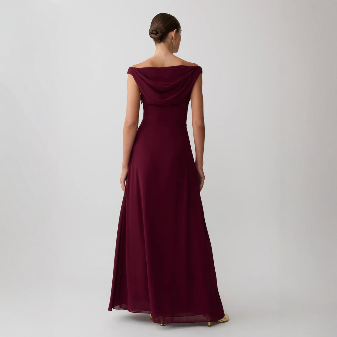 Damen Glamouröses Maxikleid mit schulterfreiem Design und eleganter Drapierung EB