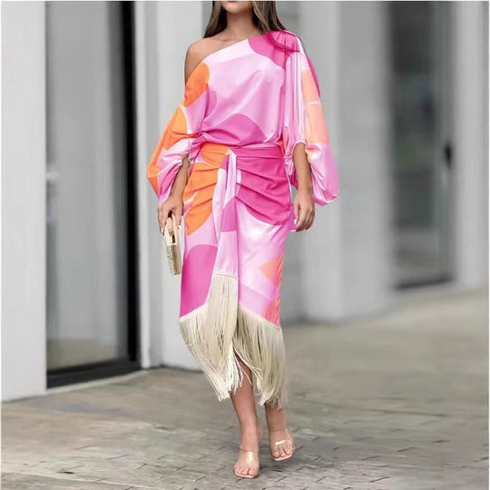 Damen Wickelkleid mit asymmetrischem Schnitt und fransenbesetztem Saum Heidi-Mode