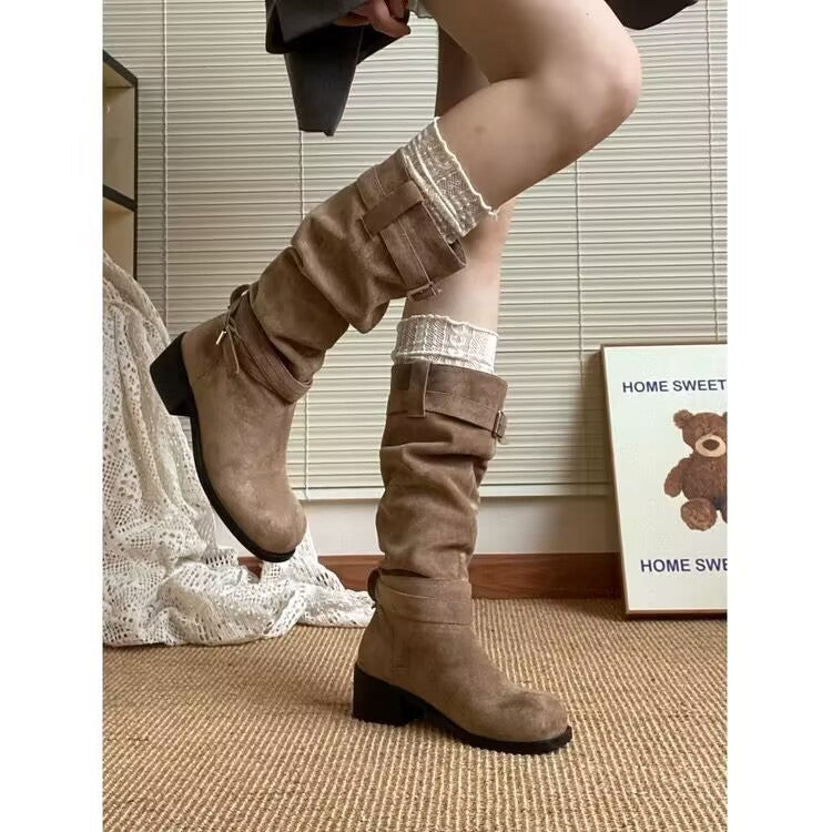 Damen hohe Stiefel mit modischen Details und rutschfester Sohle EB