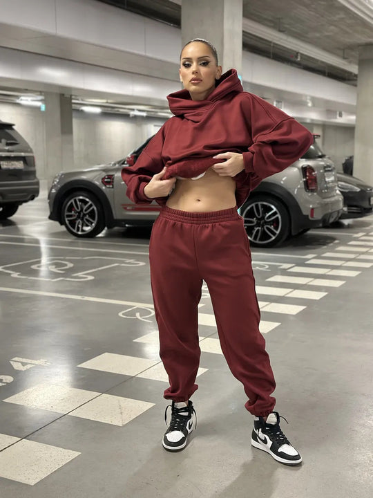 Damen gemütlicher Oversized Hoodie mit intuitivem Kordelzug und passender Jogginghose EB