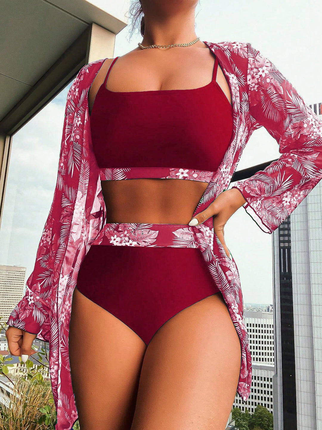 Damen Raffiniertes Bikini-Set mit transparentem Wickeltuch EB