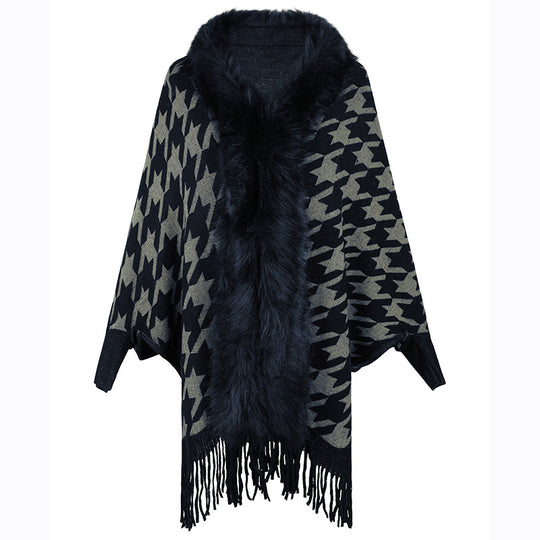Damen stilvoller Poncho mit exklusivem Fellbesatz und modernem Sternenmuster EB