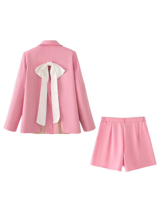 Damen Blazer-Short-Set mit eleganter Schnittführung und praktischen Taschen EB