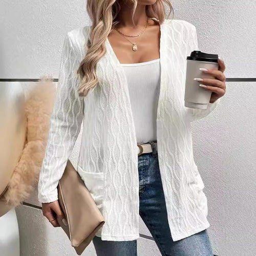 Damen Strickjacke mit raffiniertem Wellenmuster und praktischen Taschen EB