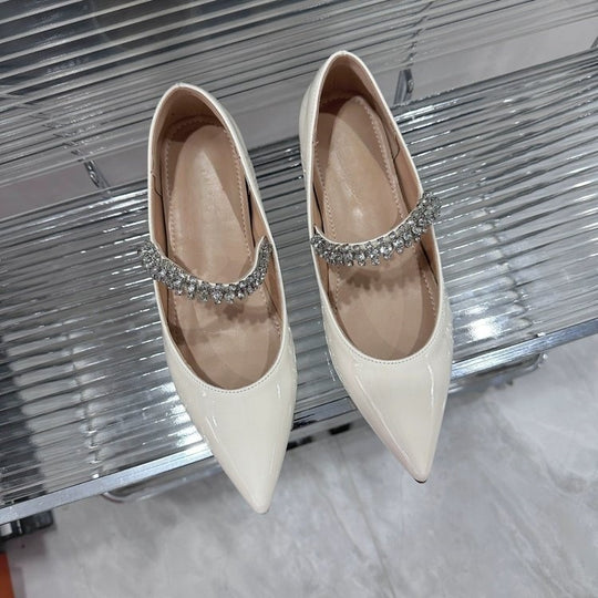 Damen elegante spitze Pumps mit funkelndem Riemen EB