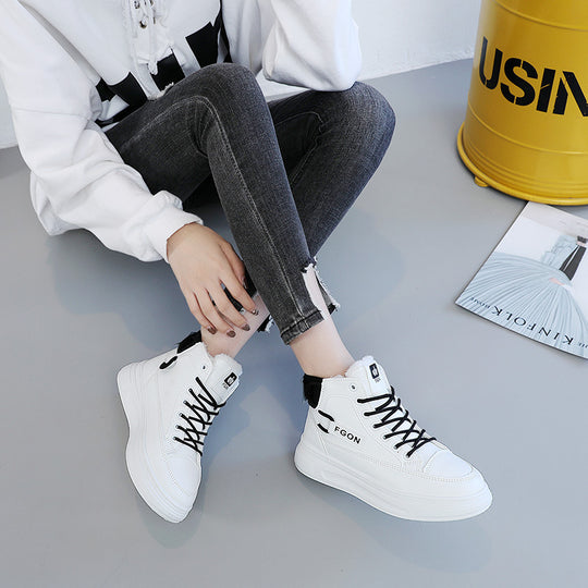 Damen Hohe Sneakers mit kuscheligem Innenfutter und sportivem Design EB