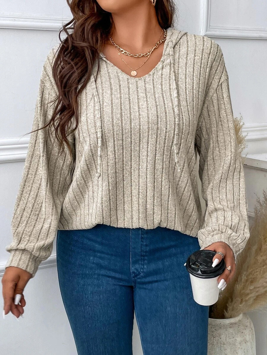 Damen nan gerippter Kapuzenpullover aus Feinstrick mit V-Ausschnitt EB