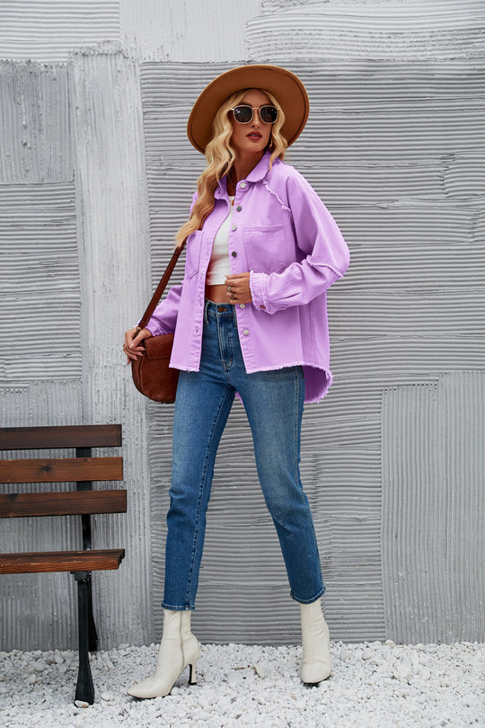 Damen Denimjacke mit lässigem Schnitt und fransigen Details EB