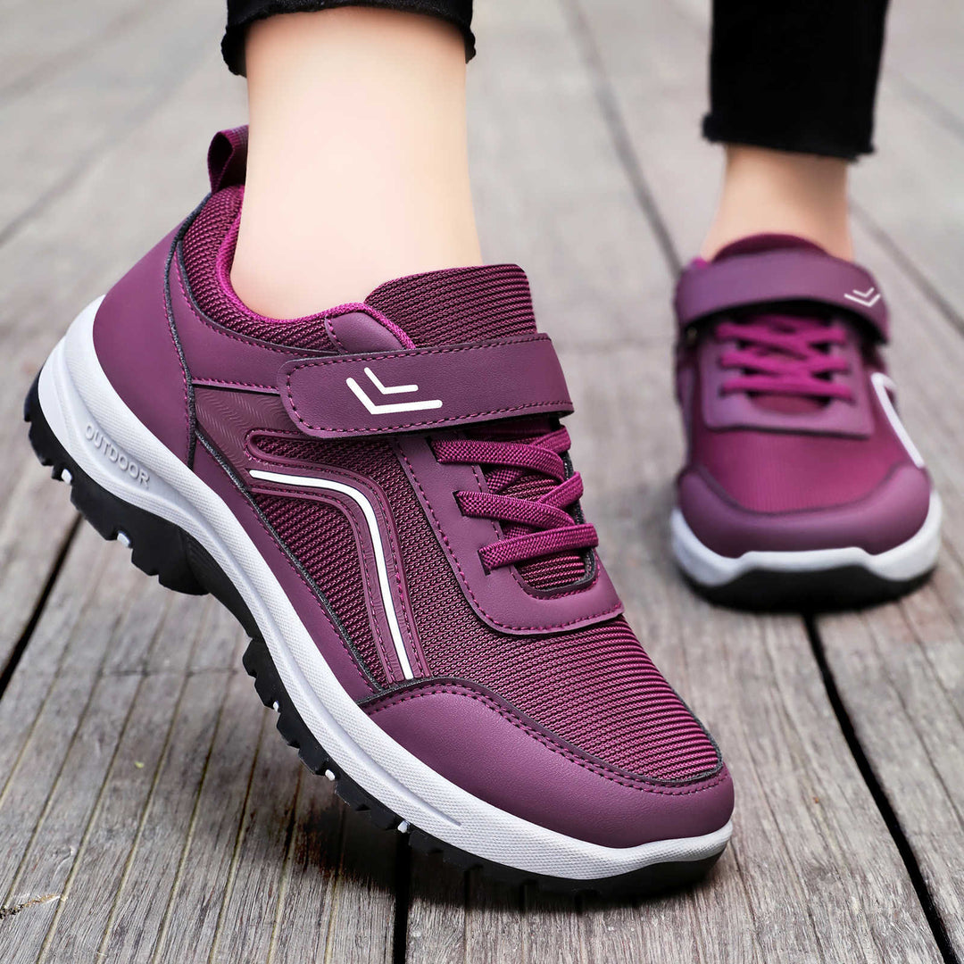 Damen Sportliche Outdoor-Sneakers mit robustem Sohlen-Design EB
