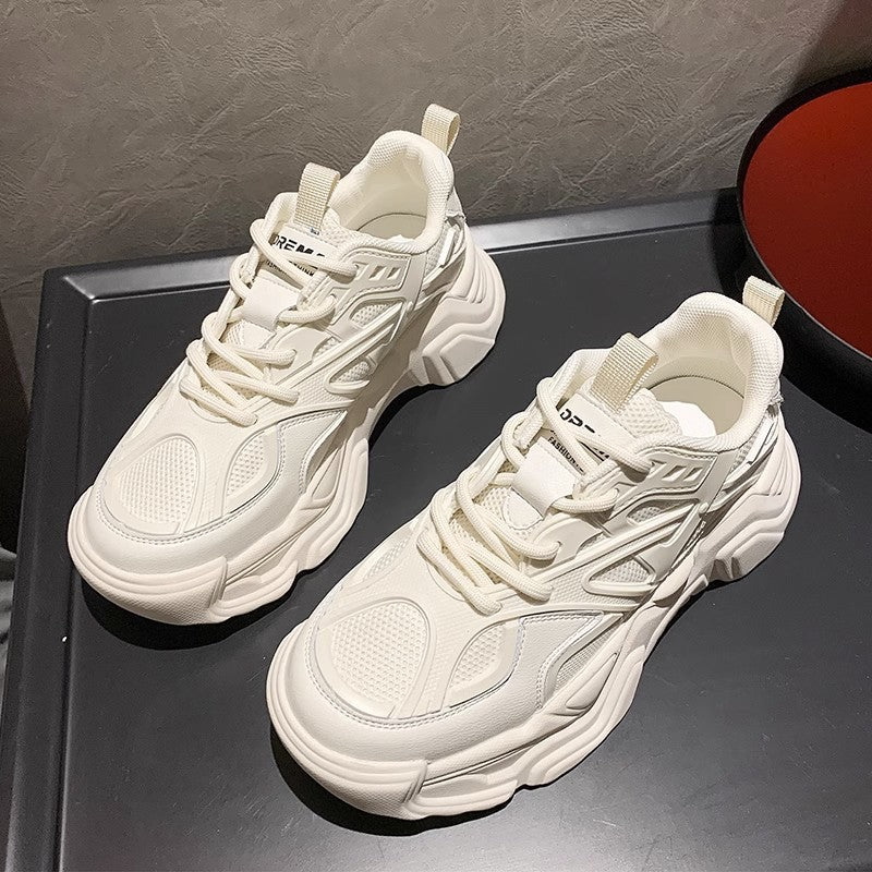Unisex auffällige Chunky-Sneaker mit atmungsaktivem Mesh-Obermaterial, gepolsterter Fersenkammer und profiliertem Plateau-Absatz EB