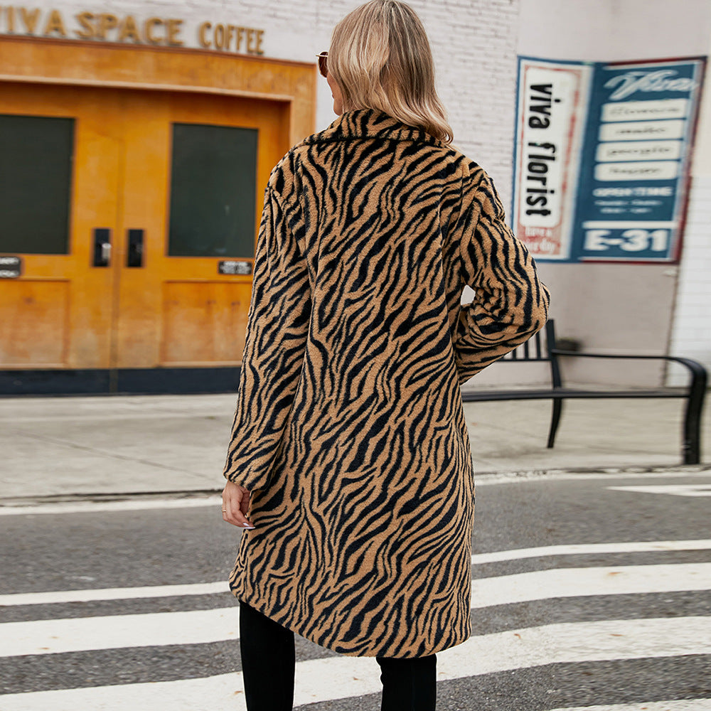 Damen Eleganter Kunstpelzmantel im Zebra-Design EB