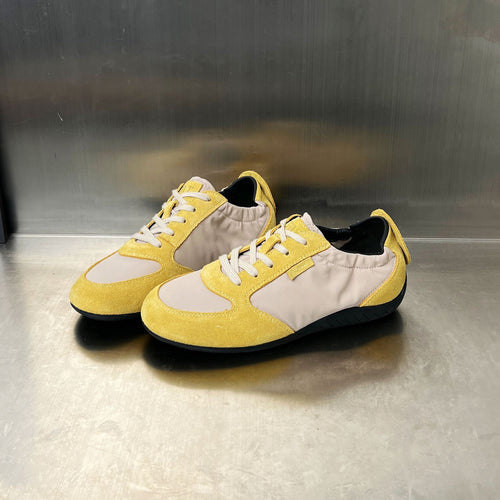 Damen Sportliche Sneakers mit atmungsaktiver Obermaterialkombination und rutschfester Sohle EB