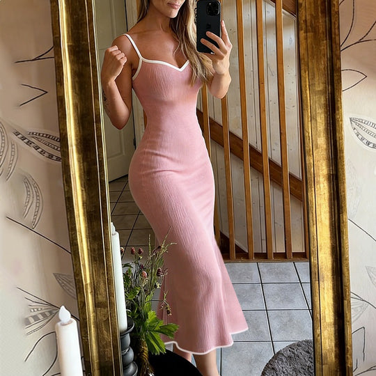 Damen Elegantes Maxikleid mit femininer Silhouette und feinen Trägern EB