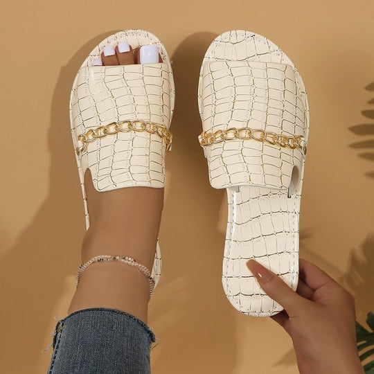 Damen elegante und komfortable Riemchensandalen mit Schmuckkette EB