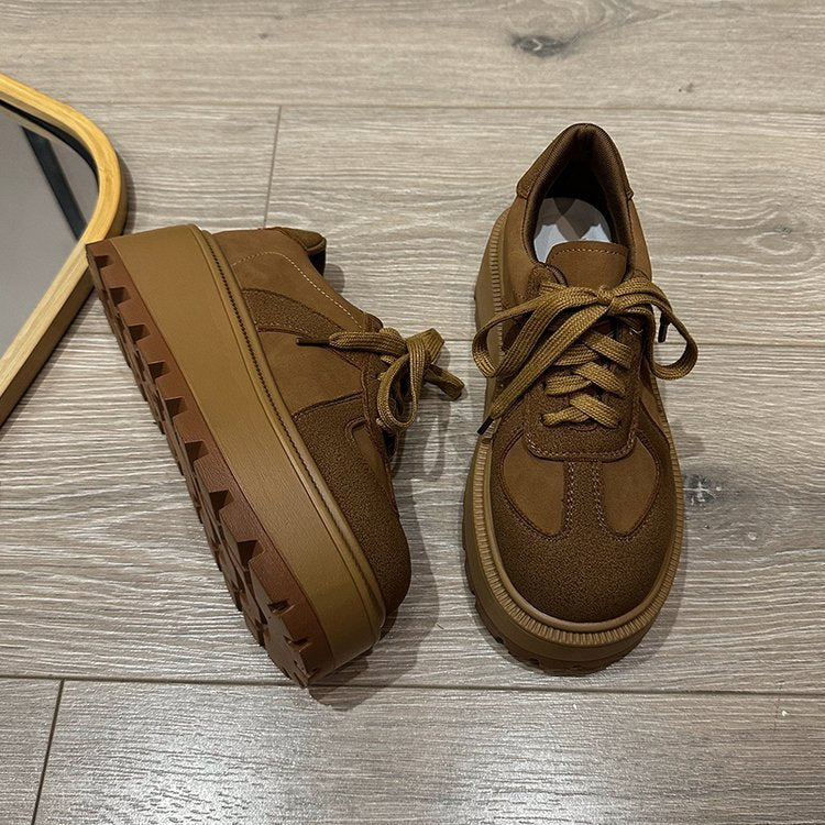 Damen modische Platform Sneakers mit robustem Sohlenprofil und klassischem Design EB