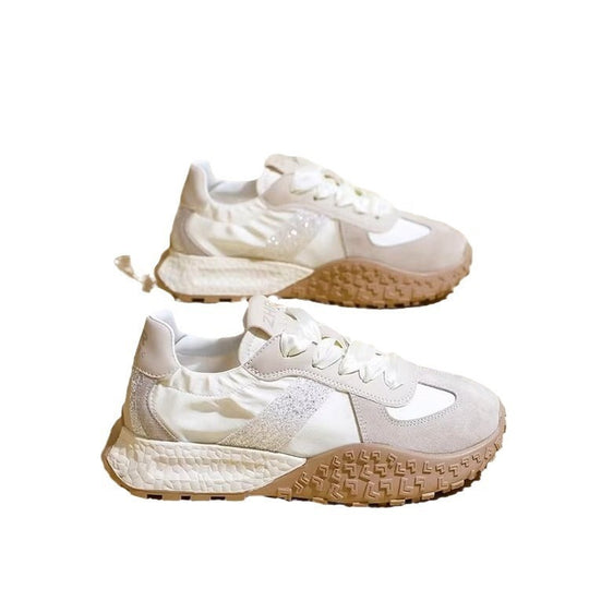 Damen Sportliche Sneakers mit glitzernden Akzenten und futuristischem Design EB