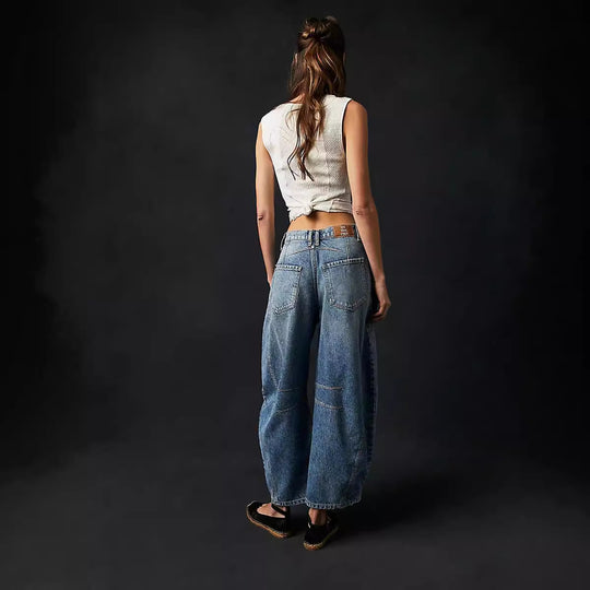 Damen Oversized Jeans im lässigen Schnitt mit modischen Details EB