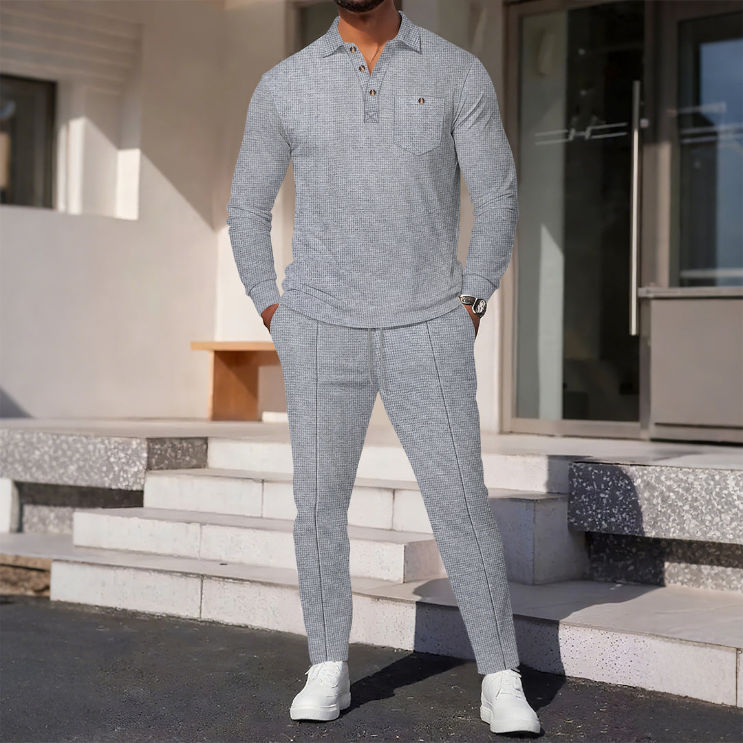 Herren eleganter Freizeitanzug mit strukturiertem Oberteil und modischen Hosen EB