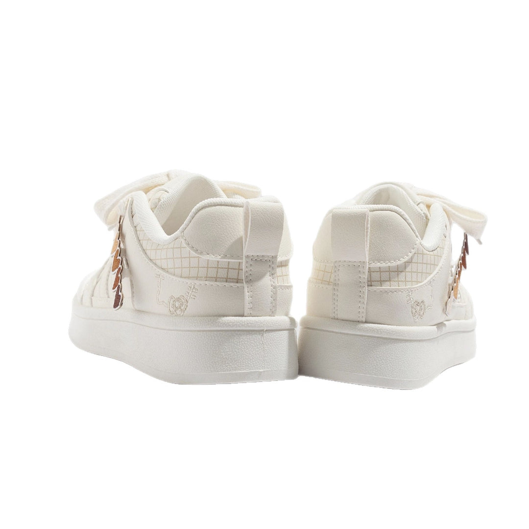 Damen Sneakers im modernen Design mit verspielten Herzmotiven EB