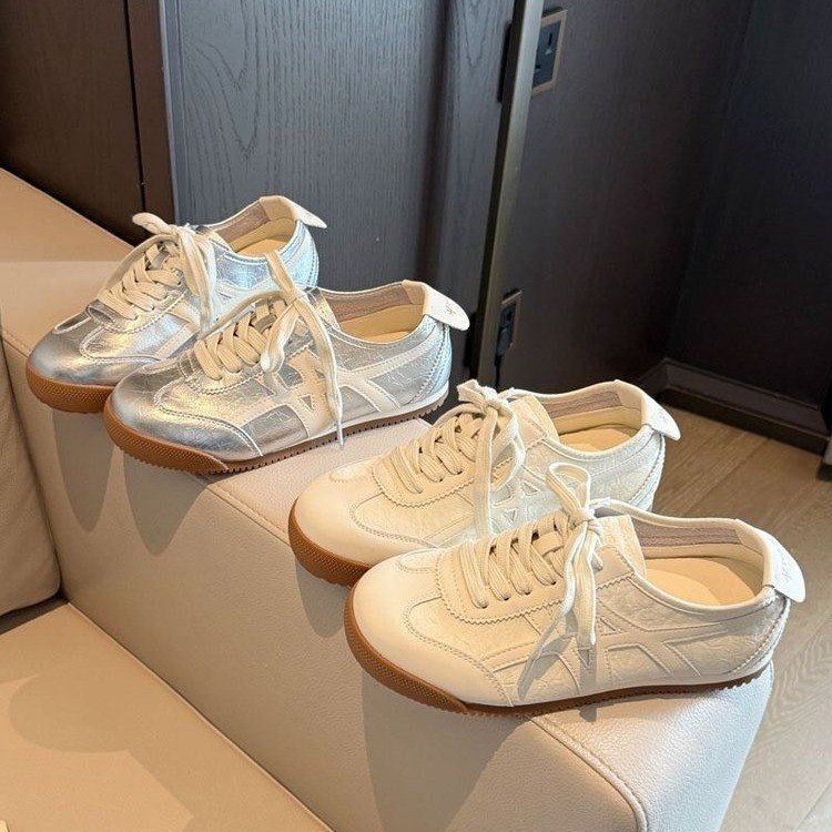 Damen Sportliche Sneakers mit modernem Design EB