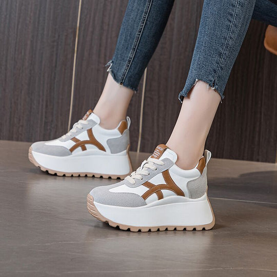 Damen Sportliche Damen Sneaker mit hohem Plateau und hochwertiger Dämpfung EB