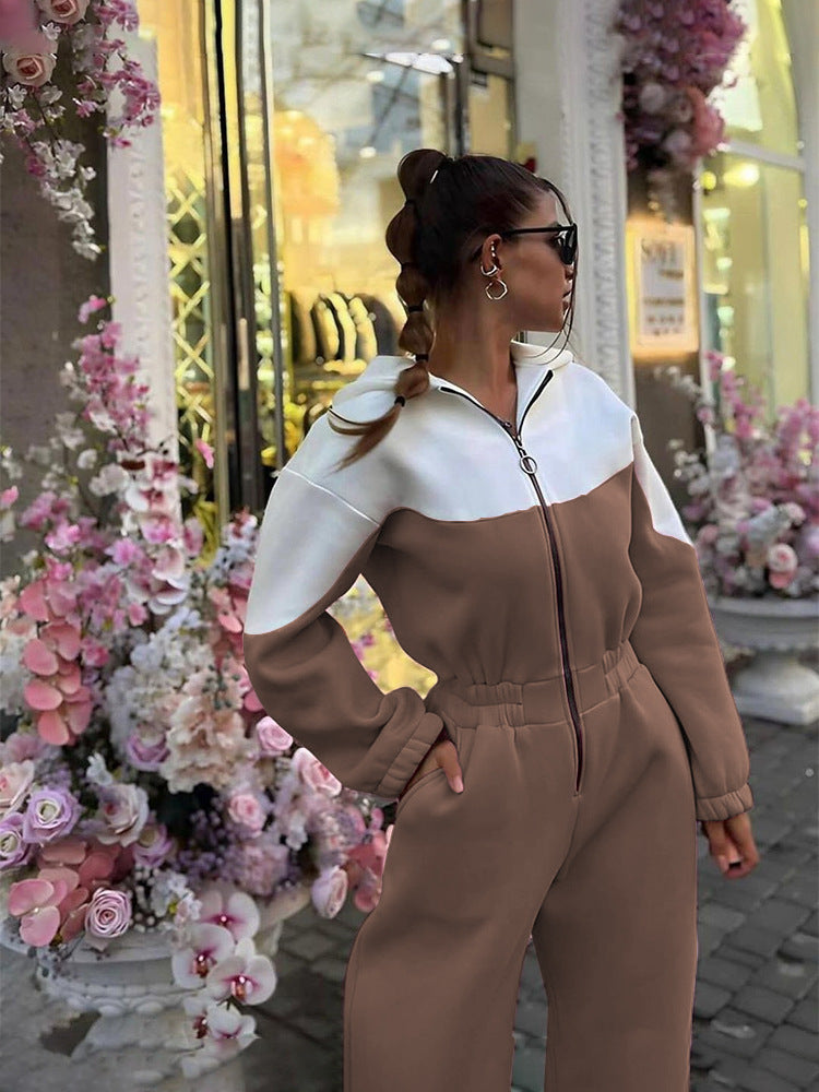Damen modern geschnittener Zip-Hoodie und High-Waist Jogginghose Set EB