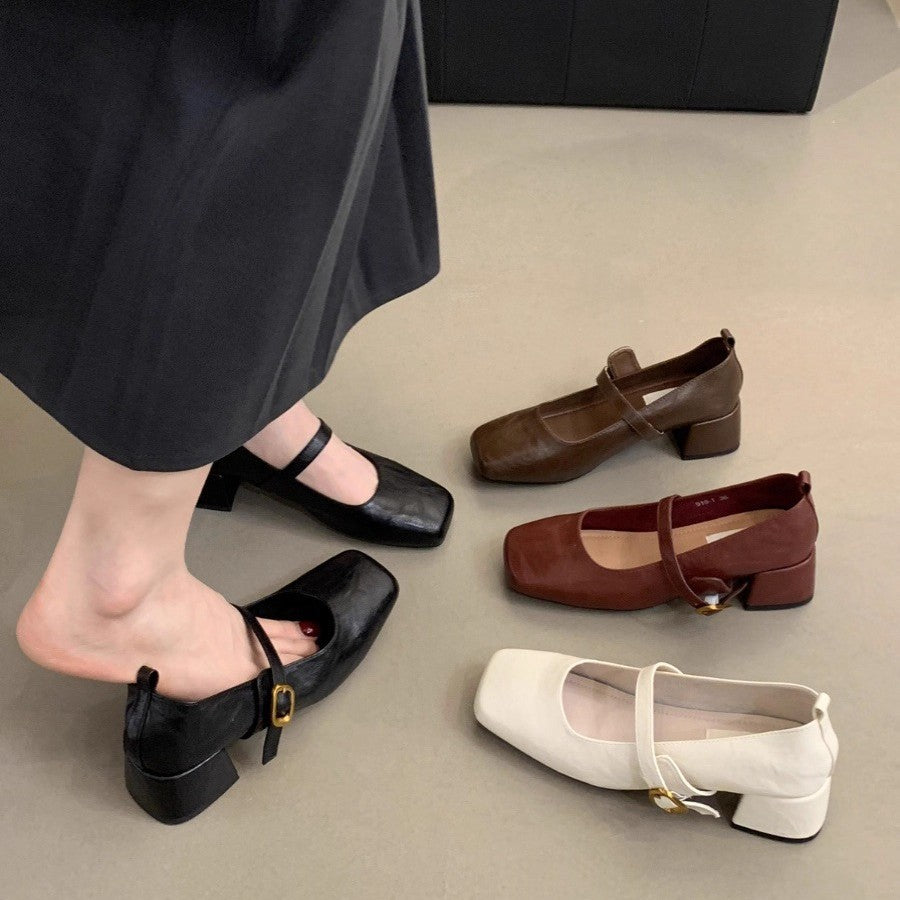 Damen Ballerinas mit modischem Riemchen und komfortablem Fußbett EB