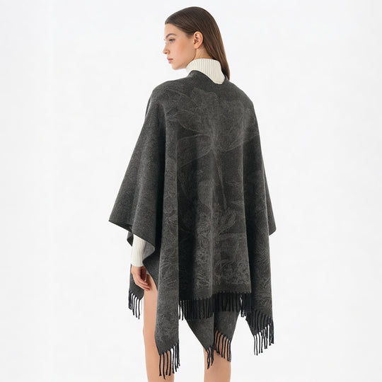 Damen Fließender Capeponcho im Kimono‑Schnitt mit feinem Blumenjacquard und Fransensaum EB