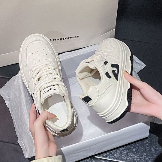 Damen Modische Sneaker mit Pandadesign EB