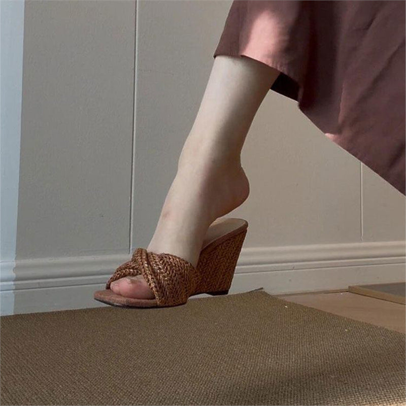 Damen elegante Mules mit geflochtenem Design EB