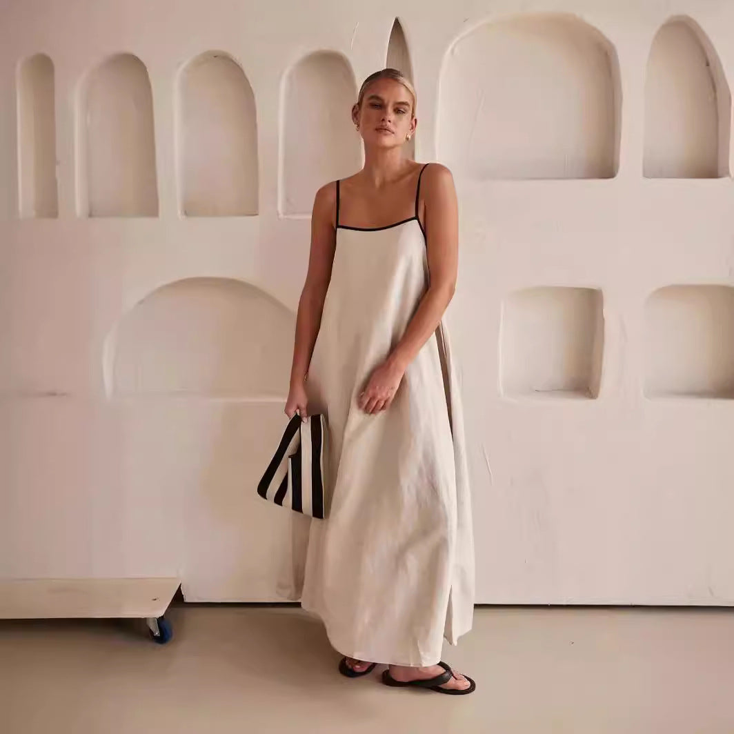 Damen Sommerliches Maxikleid mit schmalen Spaghettiträgern und fließendem Schnitt EB