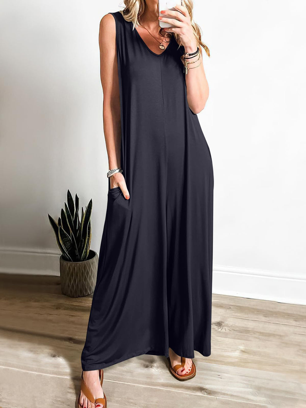 Damen ärmelloses Maxikleid mit seitlichen Taschen und fließender Silhouette EB