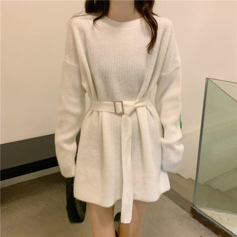 Damen Strickkleid mit Taillengürtel und weitem Schnitt EB